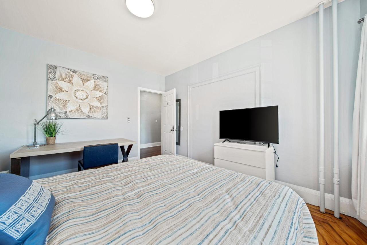 Cozy Up In 5Br Apt Near Charming Oak Square Boston Exterior photo
