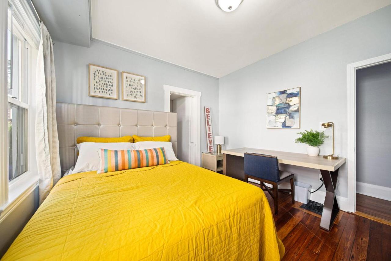 Cozy Up In 5Br Apt Near Charming Oak Square Boston Exterior photo